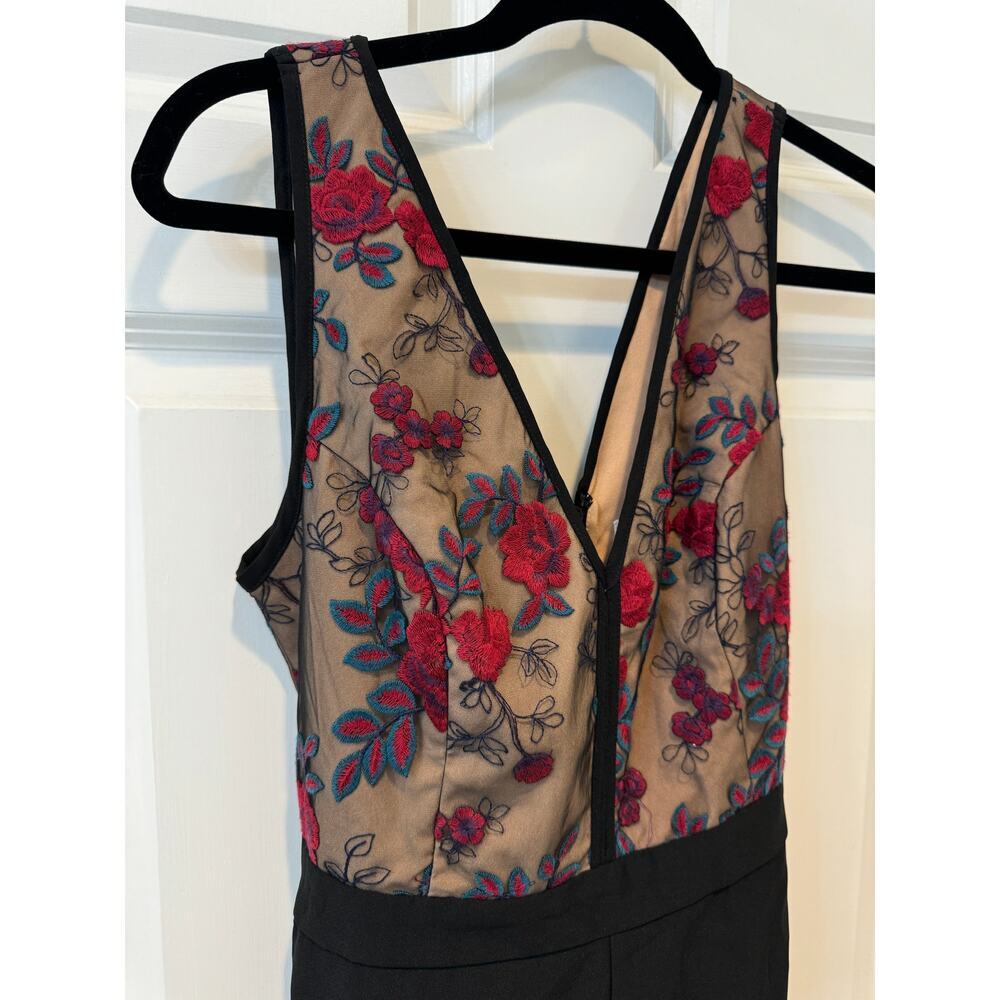 Floral Embroidered Jumpsuit HARLYN size medium - Picture 6 of 10